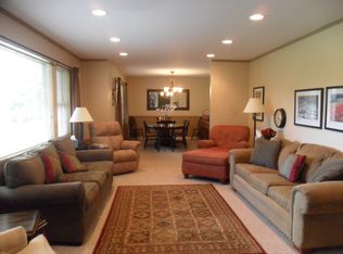 29767 Pine Tree Dr, New Hudson, MI