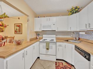 338 Pine Ridge Cir APT D-2, Greenacres, FL 33463