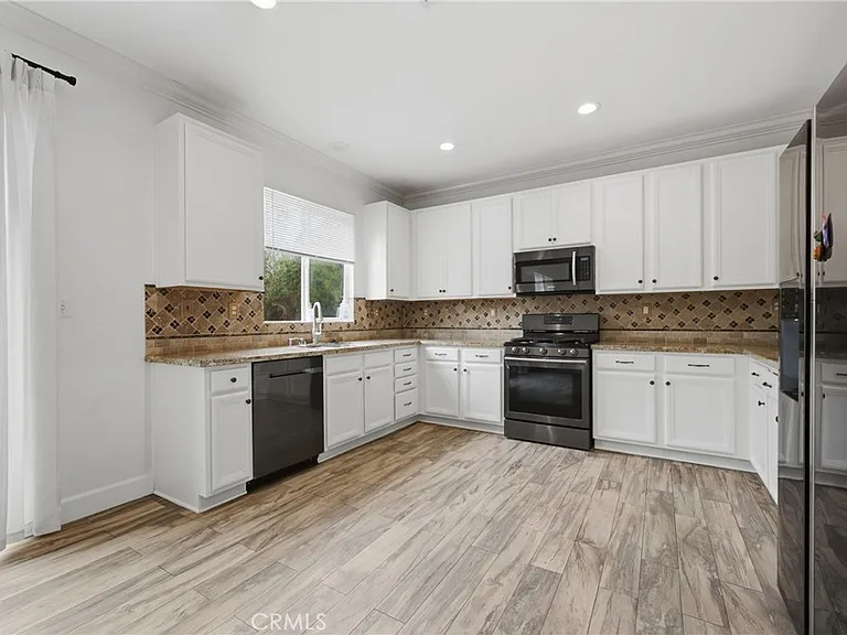 2180 Stonewood St — Photo 21