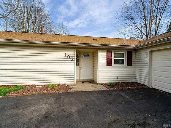 3rd image of 195 Lodewood Dr
