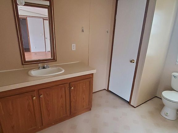 4th image of 1504 N Winfree St Trailer 13