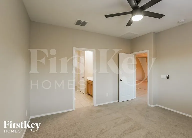 4085 W Coles Rd — Photo 8
