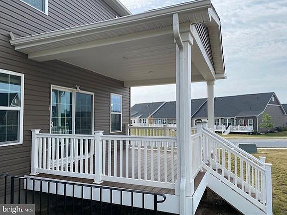 5th image of 3002 Vanessa Dr