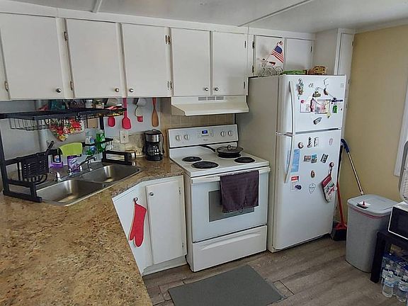 2nd image of 714 Jeremy Dr #52