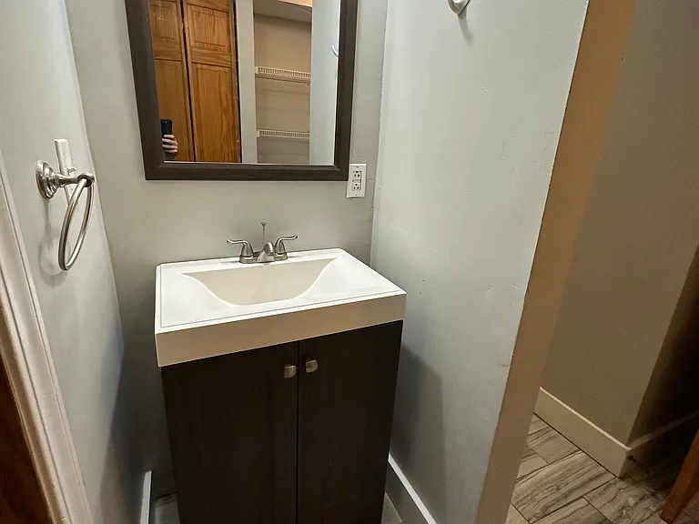 28 E Grand Ave #1B — Photo 7