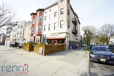 Rented by Rennit Inc.