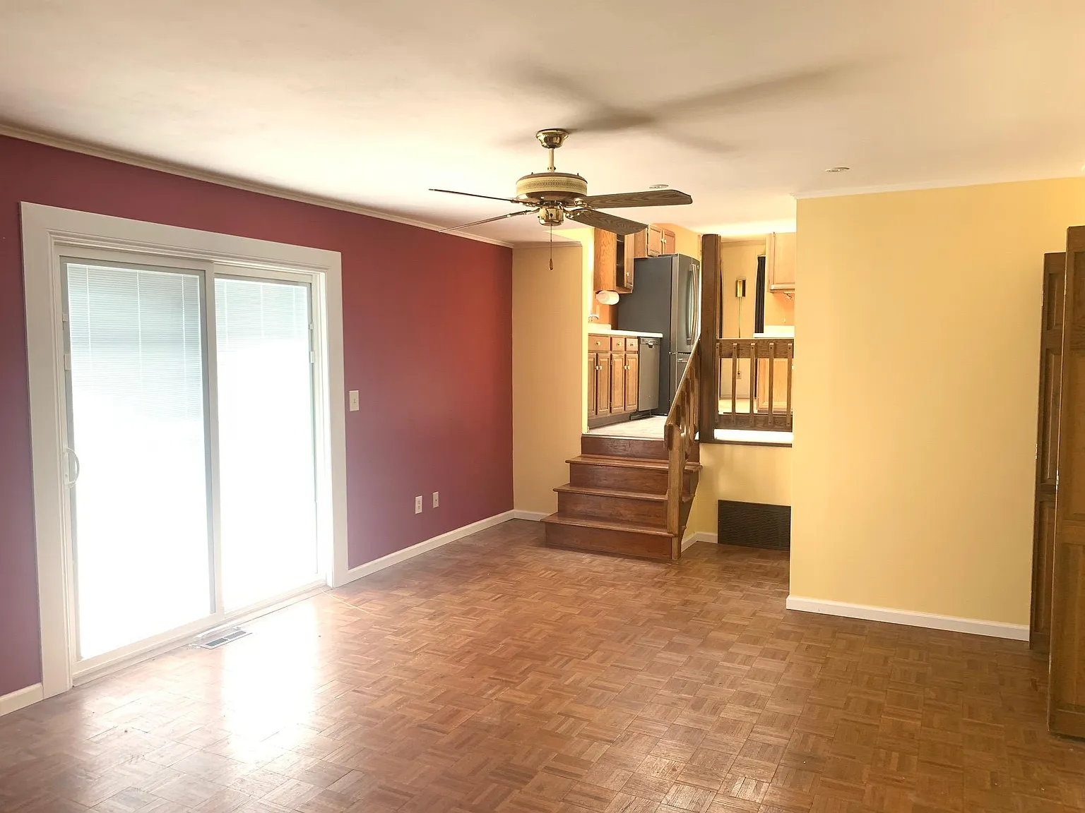 3 bed, 1.5 bath, 1880 sqft, $2,500 — Photo 3