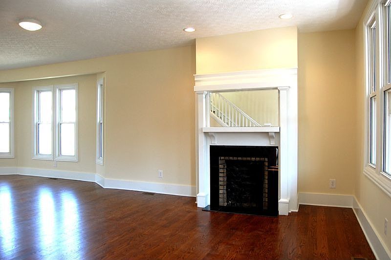 2nd image of 502 Stanley Ave