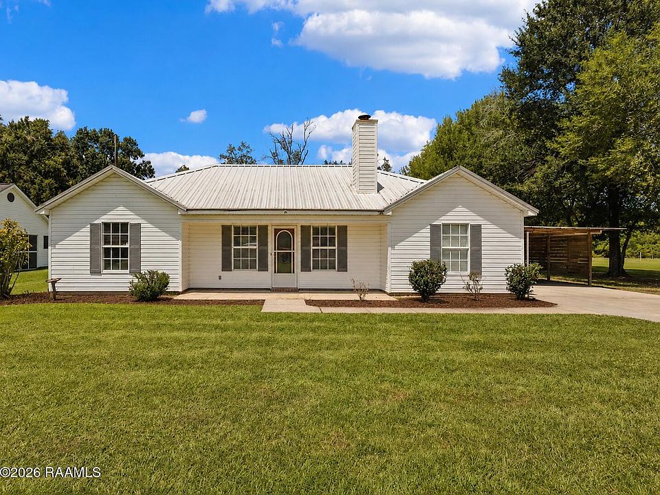 1st image of 215 Julie Dr