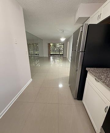 5th image of 301 Norwood Ter