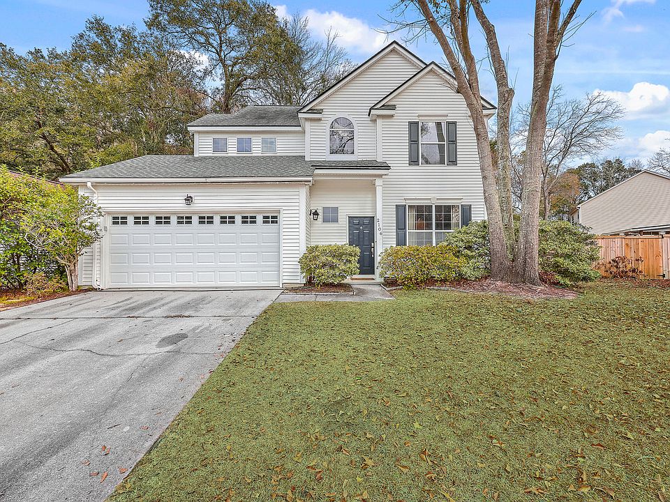 1st image of 2106 Country Manor Dr