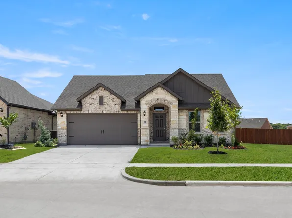 223 Van Horn Dr, Terrell, TX 75160