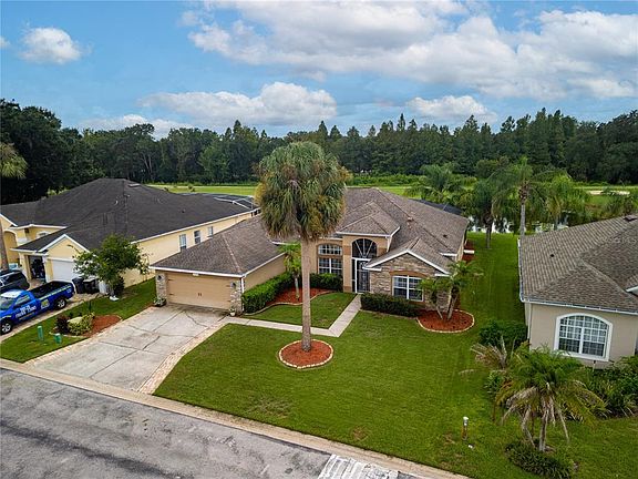 3rd image of 918 GOLF COURSE PARKWAY