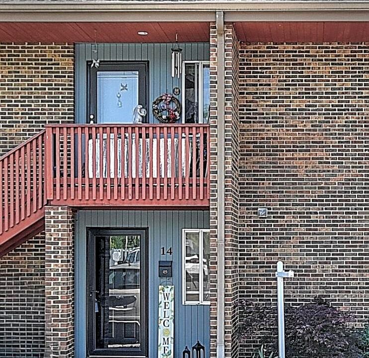 1st image of 361 Belmont Dr APT 14