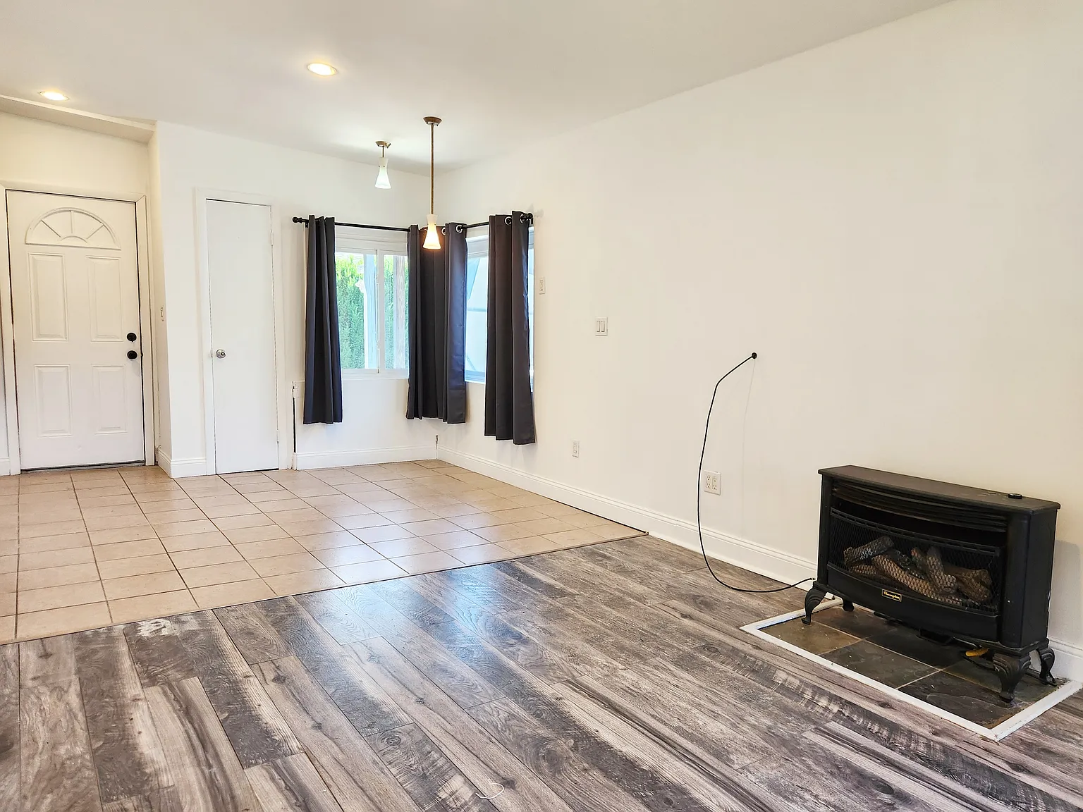 1 bed, 1000 sqft, $2,300 — Photo 3