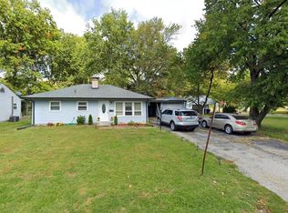 3905 N Park Dr, Belleville, IL