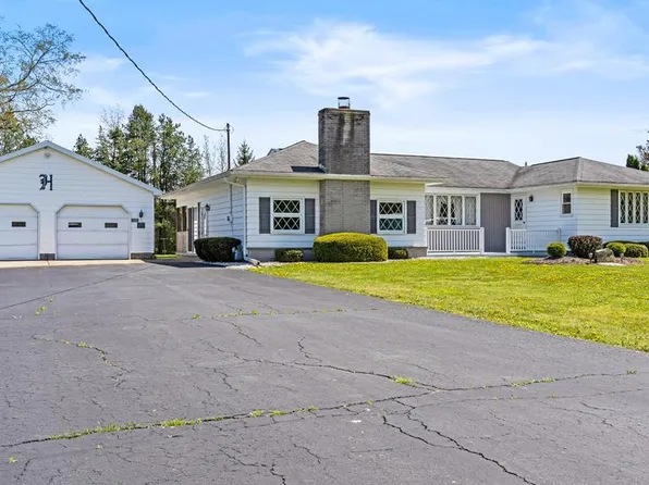 101 Sample Flats Rd, Corry, PA 16407