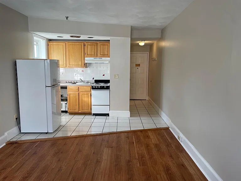 12 Mount Auburn St #12 — Photo 1