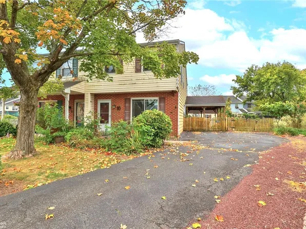 10 Whittier Ct, Quakertown, PA 18951