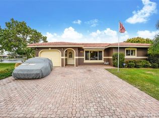5722 NW 67th Ave, Tamarac, FL 33321