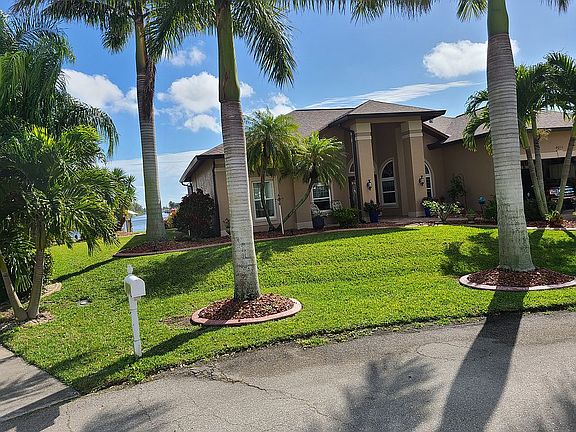 2nd image of 4011 SW 28th Pl