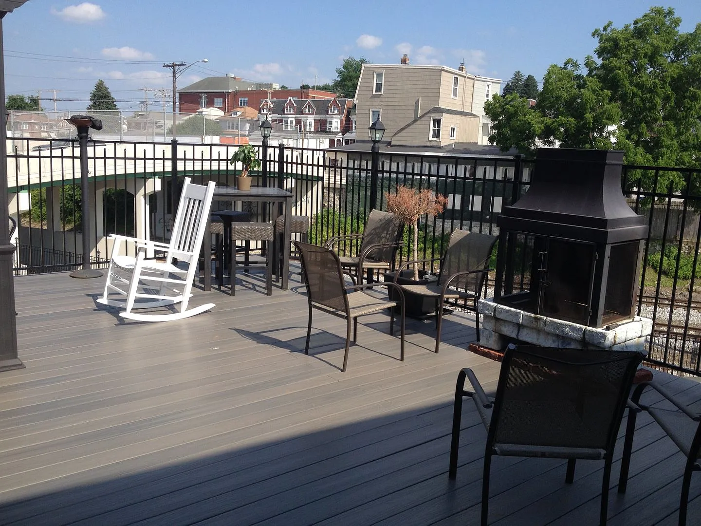 Monroe Street Suites — Photo 4