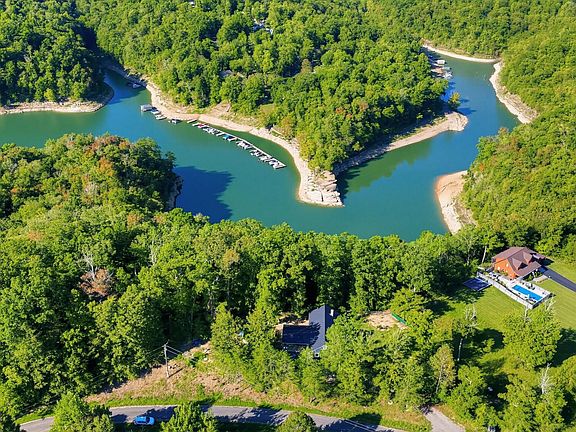 3rd image of 1745 Twin Creek Loop