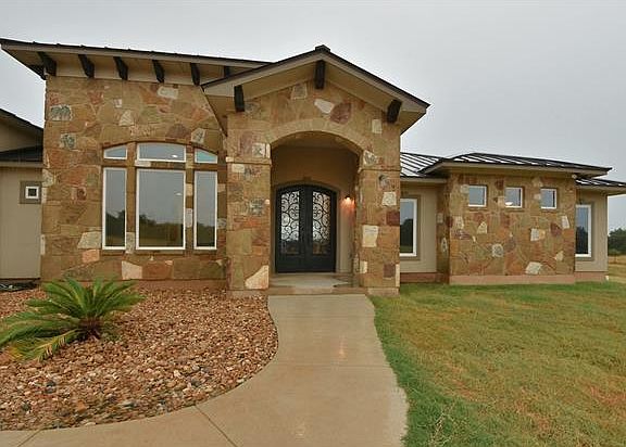 2nd image of 150 Enchanted Oak Dr