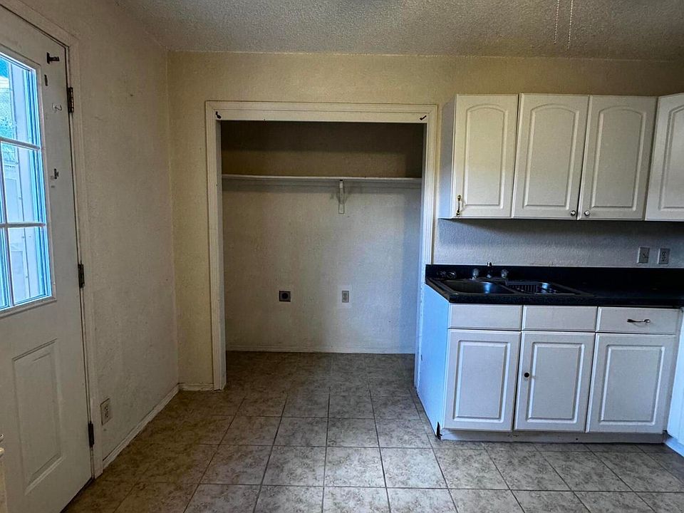 386 McCune Rd #B, El Paso, TX 79915 | Zillow