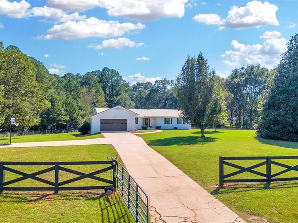 180 Woodland Mnr, Royston, GA 30662