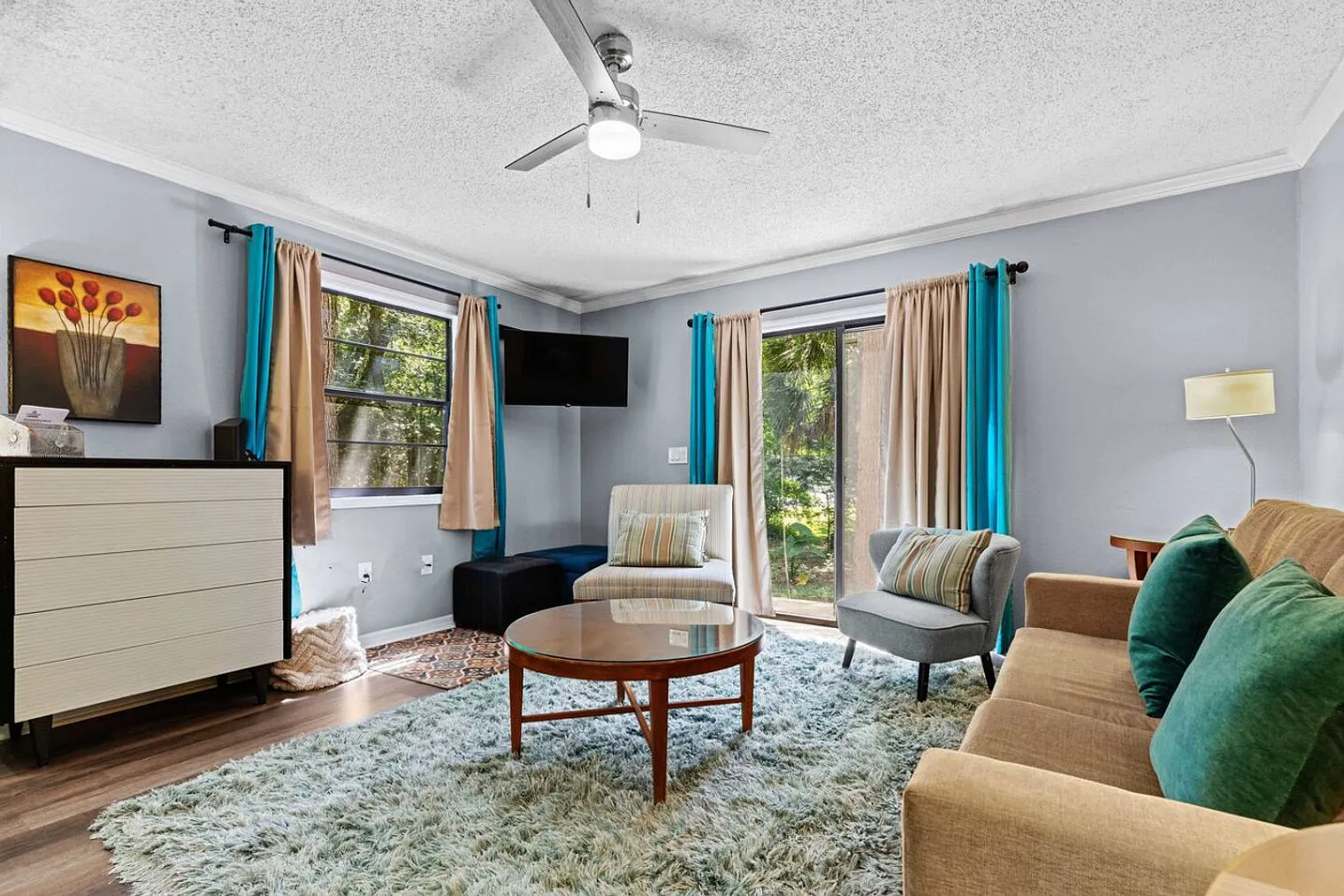 2 bed, 2.0 bath, 990 sqft, $2,786 — Photo 2