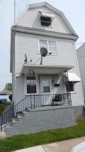 396 New Grove St, Wilkes Barre, PA, 18702