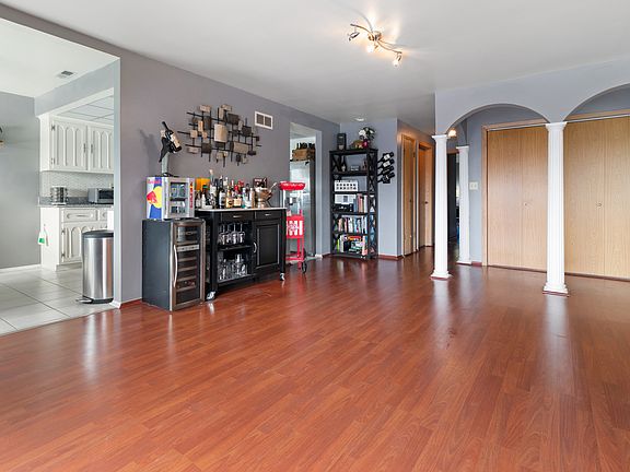 5th image of 1601 N 76th Ct APT 503