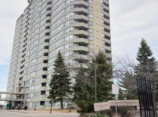 700 Constellation Dr #1907, Mississauga, ON
