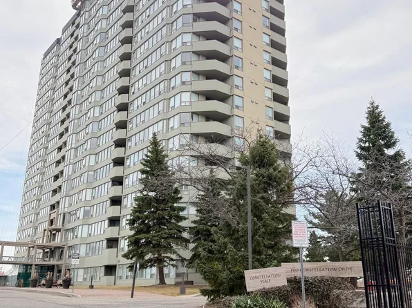 700 Constellation Dr #1907, Mississauga, ON L5R 3G8