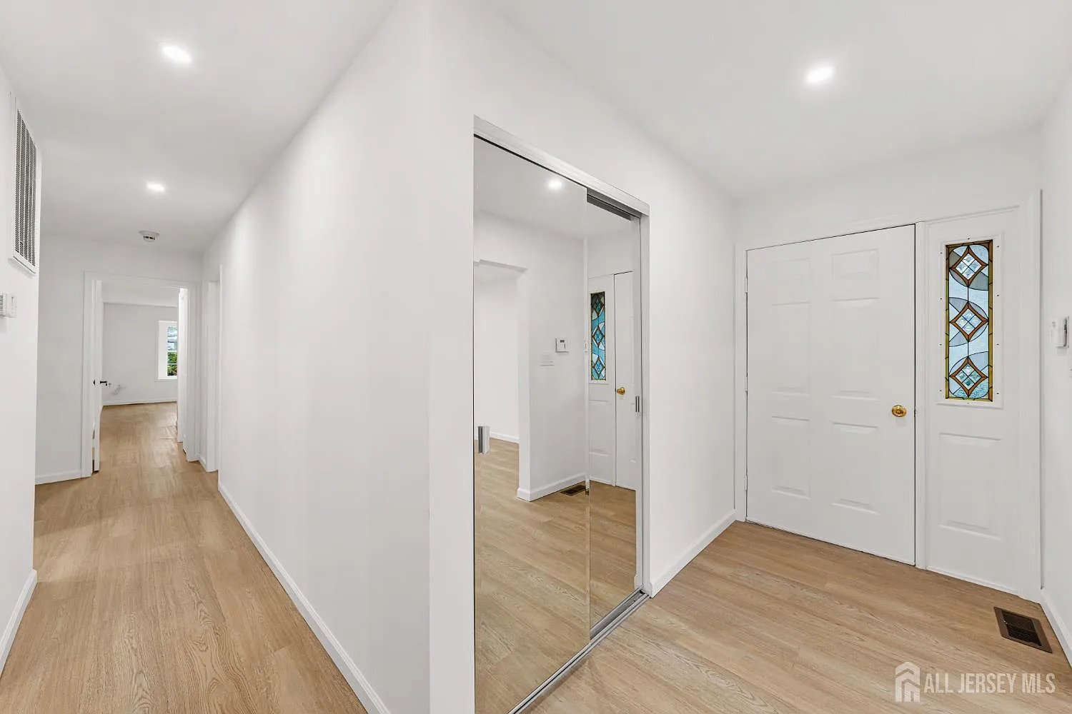 2 bed, 2.0 bath, $3,000 — Photo 2