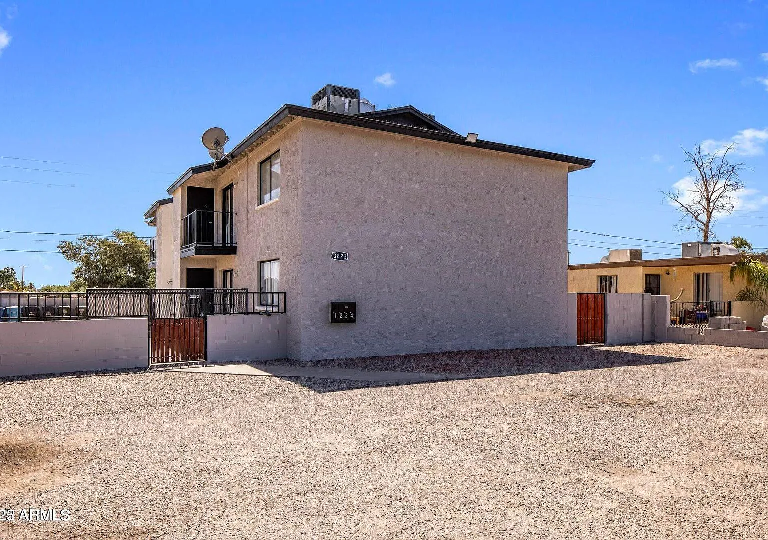 2 bed, 1.0 bath, 926 sqft, $1,499 — Photo 3