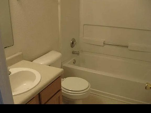 4th image of 0 Bayview Cir #9073