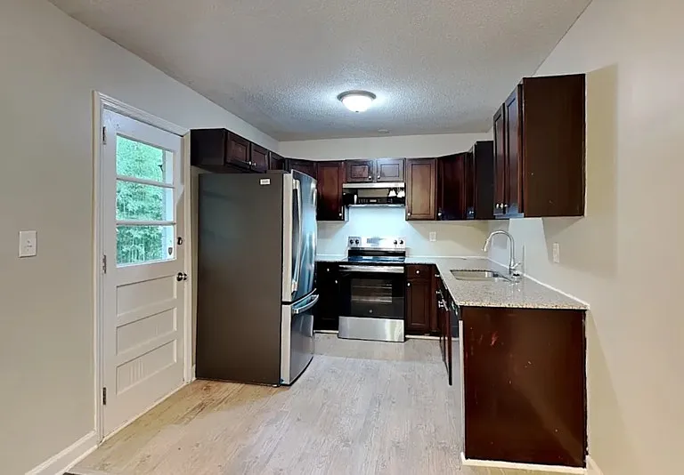 2728 Flagstone Dr SE — Photo 4