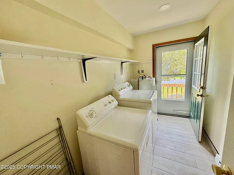 7067 Vista Dr — Photo 12