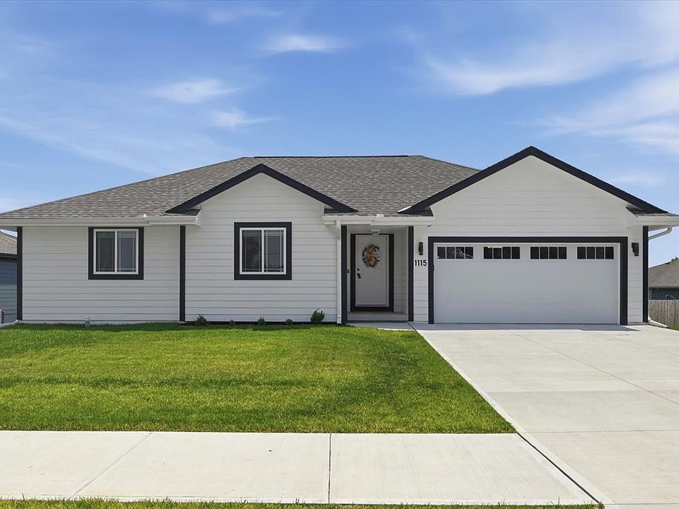 1st image of 1115 Arbor Ln