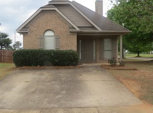 400 Tree Line Dr, Montgomery, AL 36117