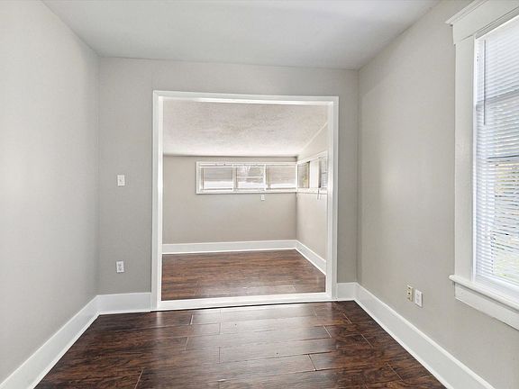 2nd image of 1301 E 32nd St #B