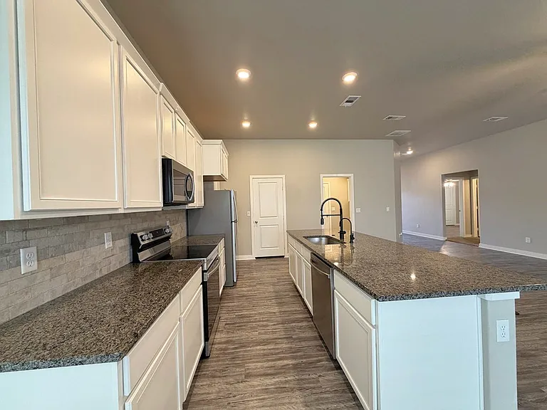 6906 Wagon Ct — Photo 3