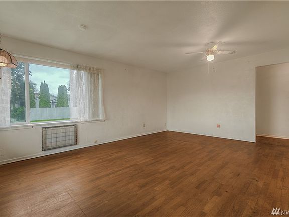 3rd image of 2309 99th St E