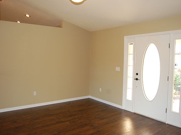 2nd image of 35 Dogwood Drive Ct