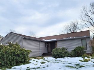 4916 Ridgebury Blvd, Lyndhurst, OH 44124