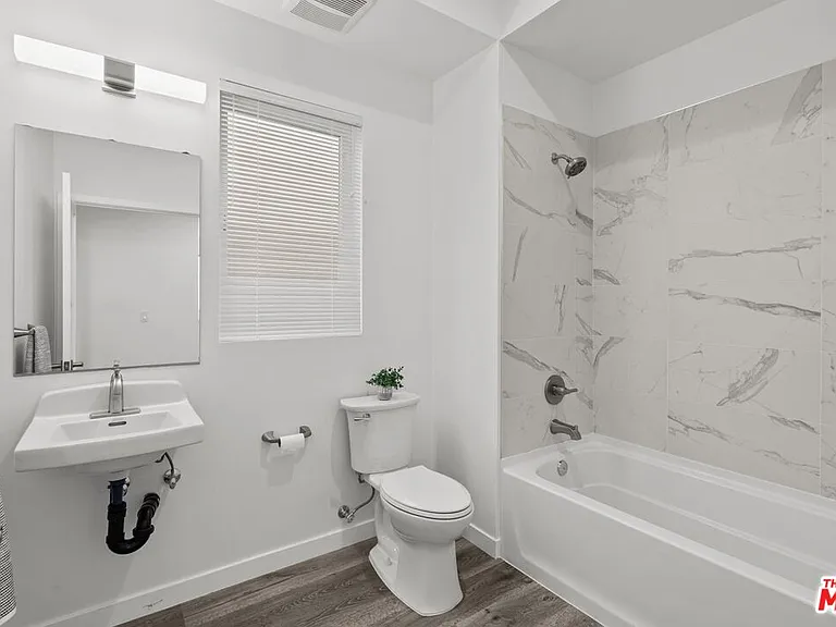 5114 Cahuenga Blvd #1 — Photo 15
