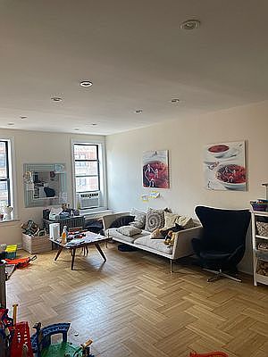 1st image of 175 W 79th St #14A
