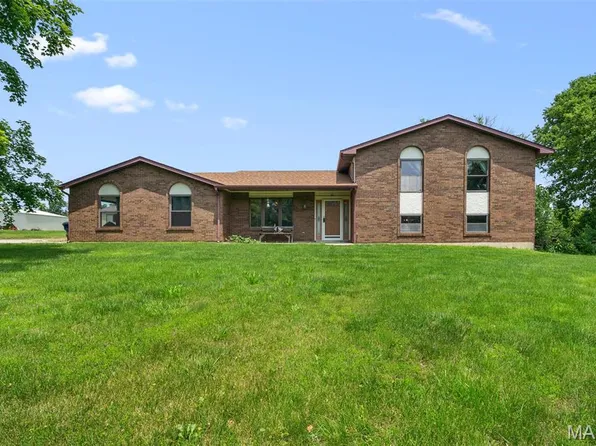45 Brookview Ln, Moscow Mills, MO 63362